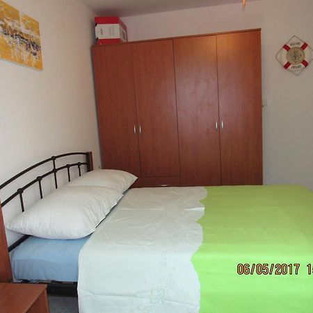 Guest House Vanessa ซูเปตาร์ ภายนอก รูปภาพ