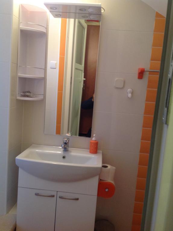 Guest House Vanessa ซูเปตาร์ ภายนอก รูปภาพ
