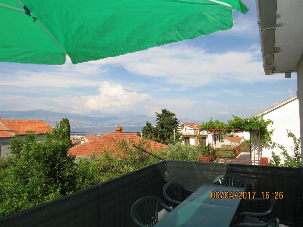Guest House Vanessa ซูเปตาร์ ภายนอก รูปภาพ