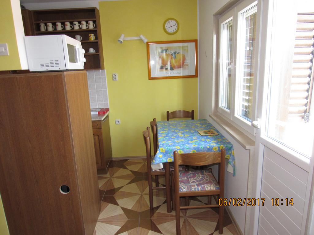 Guest House Vanessa ซูเปตาร์ ภายนอก รูปภาพ