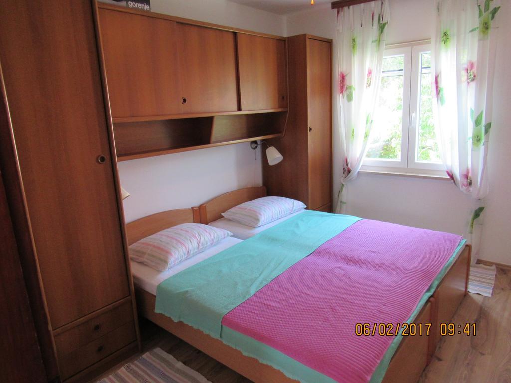 Guest House Vanessa ซูเปตาร์ ภายนอก รูปภาพ
